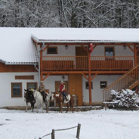 Penzion U Strakateho Kone Blansko Exterior photo